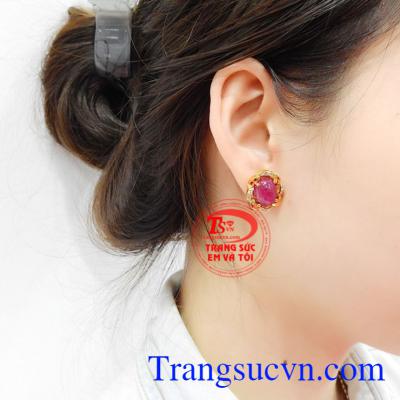 Hoa tai Ruby sao tinh tế quý phái hợp thời trang.