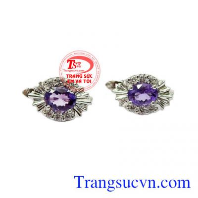 Hoa tai thạch anh tím thời trang kiểu dáng trẻ trung đang được rất nhiều khách hàng ưa chuộng và lựa chọn,Hoa tai thạch anh tím thời trang