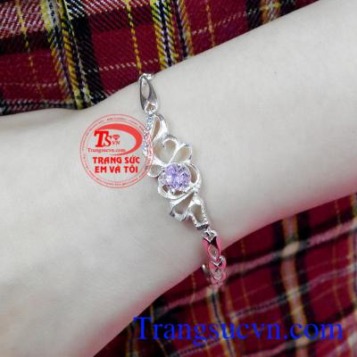 Lắc tay là một sản phẩm mới của Trang sức Em vả Tôi,Lắc tay bạc tinh tế