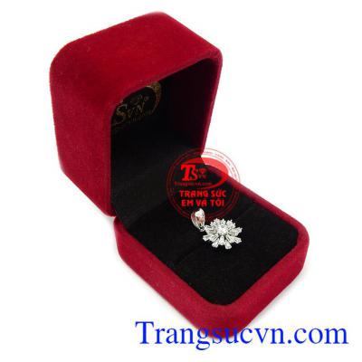 Mặt dây chuyền vàng trắng thương hiệu uy tín, chất lượng đảm bảo, giao hàng nhanh toàn quốc.