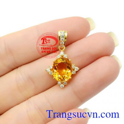 Đây thực sự là món trang sức thích hợp làm quà tặng với thông điệp nhắn gửi yêu thương,Mặt dây Citrine nổi bật