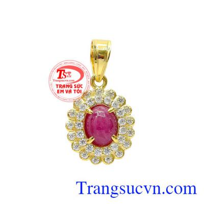 Mặt dây ruby nữ hoàng