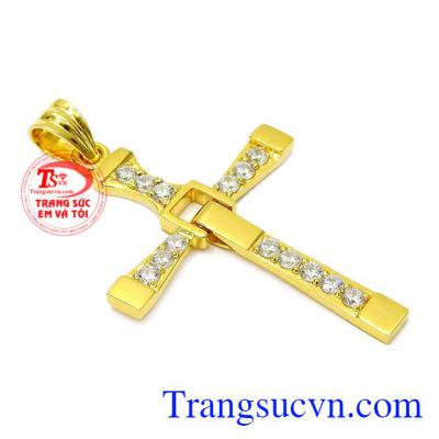 Thánh giá là biểu tượng của niềm tin, lòng biết ơn của mình dành cho Thiên Chúa với sự hy sinh của người. Mặt thánh giá vàng thịnh vượng