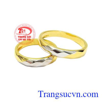 Nhẫn cưới bên nhau mãi mãi được sản xuất và nhập khẩu từ Hàn Quốc. 