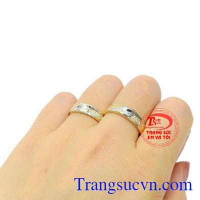 Nhẫn cưới tình yêu mật ngọt vàng 10k tinh tế.
