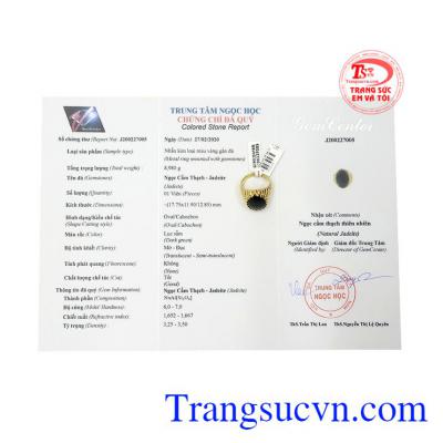 Sản phẩm có giấy kiểm định đá quý.