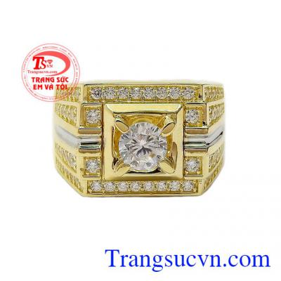 Nhẫn nam được chế tác bằng công nghệ cao, tỉ mỉ đến từng đường nét mang đến một sản phẩm hoàn hảo,Nhẫn nam vàng kiểu cách