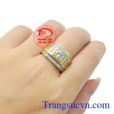 Sản phẩm có thể kết hợp với nhiều kiểu trang phục giúp phái nam thể hiện cá tính và phong cách của mình,Nhẫn nam vàng nhập khẩu cao cấp