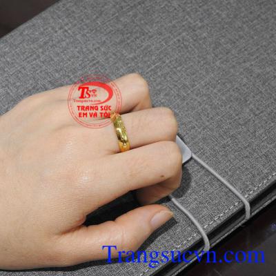 Nhẫn nam vàng thánh giá giao hàng tận nơi.