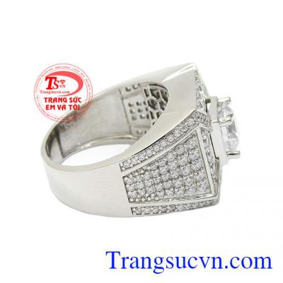 Nhẫn nam vàng trắng phá cách mang lại cho phái mạnh sự lịch lãm và phong cách riêng,Nhẫn nam vàng trắng phá cách
