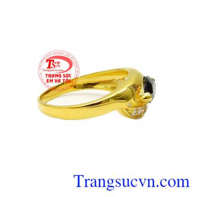 Thậm chí người ra còn tin rằng Sapphire có khả năng cải thiện các bệnh về hen suyễn, tim mạch,Nhẫn nữ Sapphire thời trang