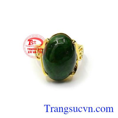Ngọc cẩm thạch jadeite có tác dụng mang lại tiền tài, vận khí, sức khỏe, may mắn, xua đuổi tà ma giúp người đeo tránh khỏi những đen đủi, những luồng khí tiêu cực