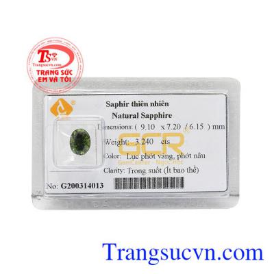 Saphir mặt nhẫn là sản phẩm bền đẹp được chế tác cùng nhẫn, mặt dây, hoa tai.