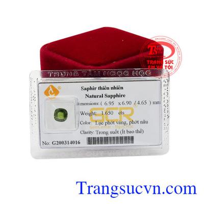 Sapphire thiên nhiên màu đẹp được chạm khắc hình gối vuông facet.