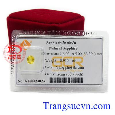 Vì vậy, Sapphire vàng phúc lộc tài thường được sử dụng làm trang sức đeo bên mình, là viên đá hộ mệnh cho người đeo