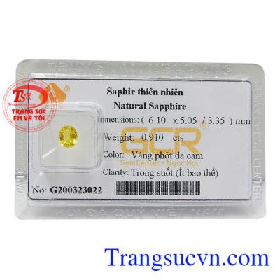 Sapphire vàng thiên nhiên như ý là viên đá hộ mệnh mang lại sự giàu sang, sung túc, giúp đạt được mục đích mong muốn, loại khỏi đầu óc những suy nghĩ tiêu cực, đem lại trí tuệ và tri thức