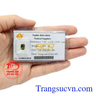 Sản phẩm là viên đá dành cho người sinh tháng 9, mang đến may mắn và thịnh vượng. Viên saphir mệnh hỏa