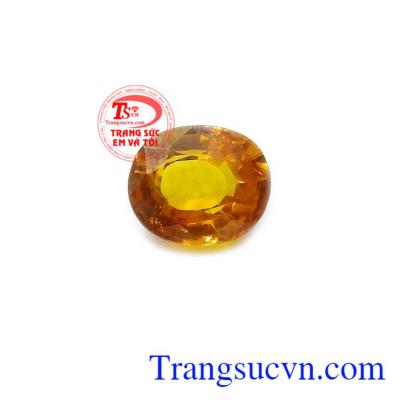 Vì vậy sapphire là viên đá hộ mệnh mang lại may mắn, bình an và tài lộc