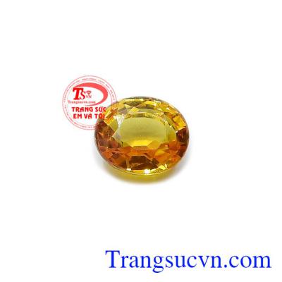 Ngoài ra Viên sapphire vàng hưng thịnh còn là viên đá của tình yêu làm tăng hạnh phúc và niềm vui trong cuộc sống hôn nhân và gia đình