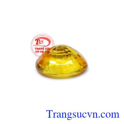 Viên sapphire vàng thịnh vượng phù hợp làm mặt nhẫn, mặt dây chuyền đeo đẹp, thời trang và phong thủy.