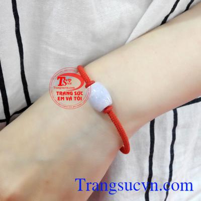 Ngọc cẩm thạch theo phong thủy không chỉ phù hợp với tất cả các mệnh mà còn đem lại bình an, may mắn,Vòng tay lu thống Jadeite may mắn