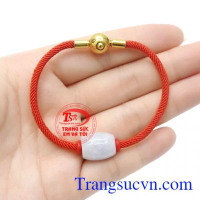 Chúng cũng được cho rằng có công dụng tái tạo năng lượng, giúp trẻ hóa và cân bằng tinh thần của chủ nhân,Vòng tay lu thống Jadeite may mắn