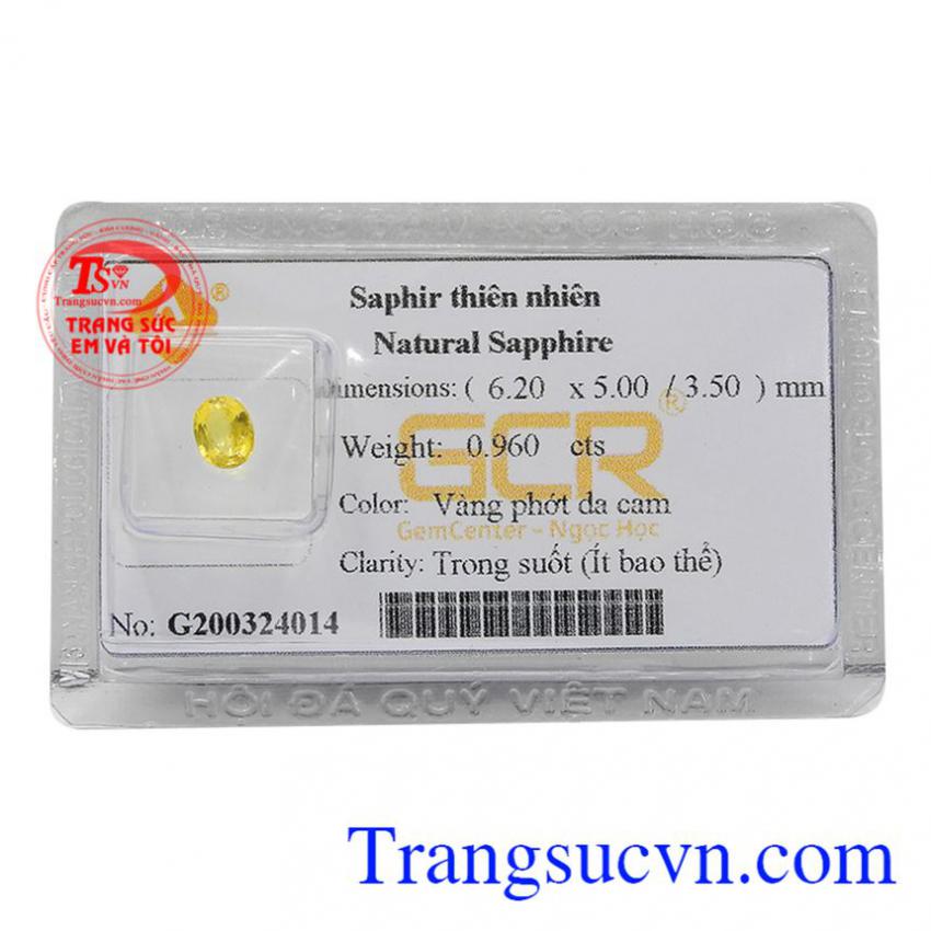 Viên sapphire vàng quyền uy