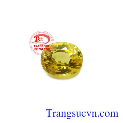 Sapphire thiên nhiên quyền lực thường được gắn lên trang sức đeo vừa sang trọng, quyền quý vừa tài lộc