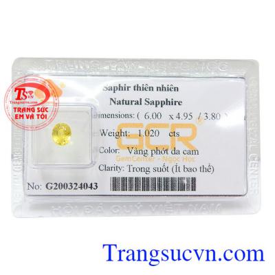 Sapphire vàng ép vỉ hưng thịnh là viên đá với vẻ đẹp của ánh mặt trời, chứa nguồn năng lượng tích cực cho người đeo