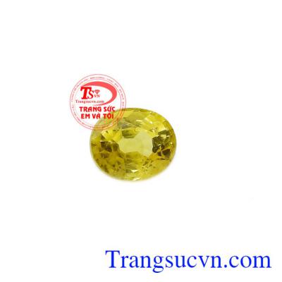 Sapphire vàng ép vỉ hưng thịnh thường được gắn lên các loại trang sức mang lại sự sang trọng, thời trang và phong thủy