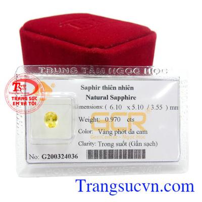 Sapphire vàng thiên nhiên là viên đá của may mắn, tài lộc và sự thịnh vượng, giúp người đeo có cuộc sống tốt đẹp và sung túc