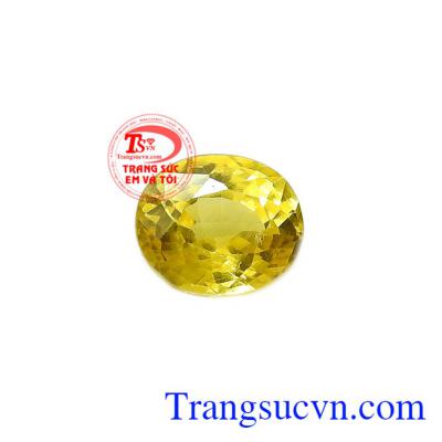 Vì vậy, Sapphire vàng ép vỉ như ý thường được gắn lên trang sức đeo đẹp, thời trang và phong thủy, rất được mọi người ưa chuộng