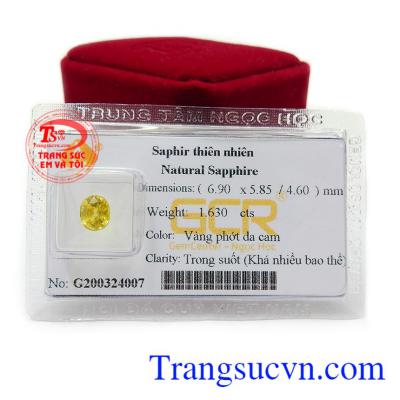 Sapphire còn là biểu tượng cho tài lộc, may mắn và bình an, giải trừ các năng lượng tiêu cực