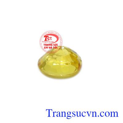 Sapphire vàng thiên nhiên cao cấp là món quà đặc biệt ý nghĩa cho người bạn yêu thương