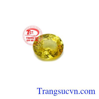 Sapphire thường được gắn lên các loại trang sức càng làm tăng lên vẻ đẹp cho sản phẩm và tác dụng tuyệt vời của nó