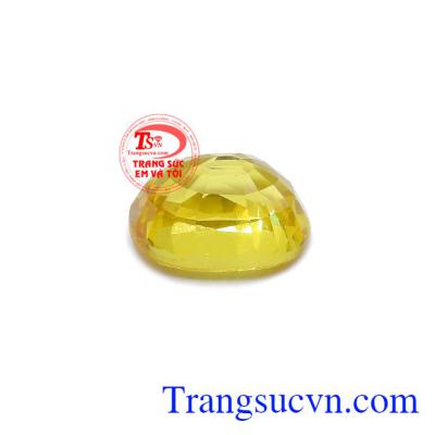Sapphire với vẻ đẹp của ánh mặt trời và những tác dụng phong thủy tuyệt vời của nó là món quà đặc biệt ý nghĩa cho người bạn yêu thương.
