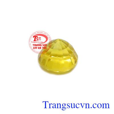 Sapphire thiên nhiên màu sắc đẹp, chất lượng cao, có giấy kiểm định đá quý đảm bảo.