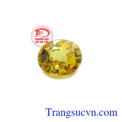Sapphire vàng thiên nhiên trí tuệ thường được chế tác thành trang sức bền đẹp, sang trọng