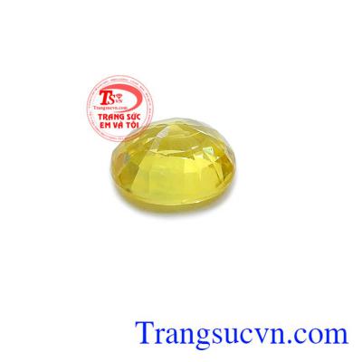 Viên sapphire vàng với vẻ đẹp của ánh mặt trời là sự lựa chọn hoàn hảo cho chính bạn