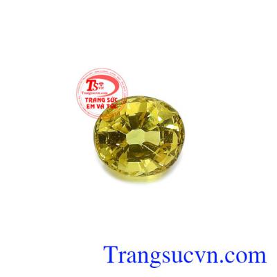 Viên sapphhire thiên nhiên hưng thịnh thường được làm mặt dây chuyền, mặt nhẫn, hoa tai sang trọng và đẳng cấp