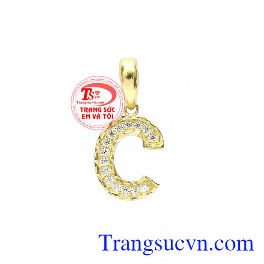 Mặt dây chữ C lấp lánh
