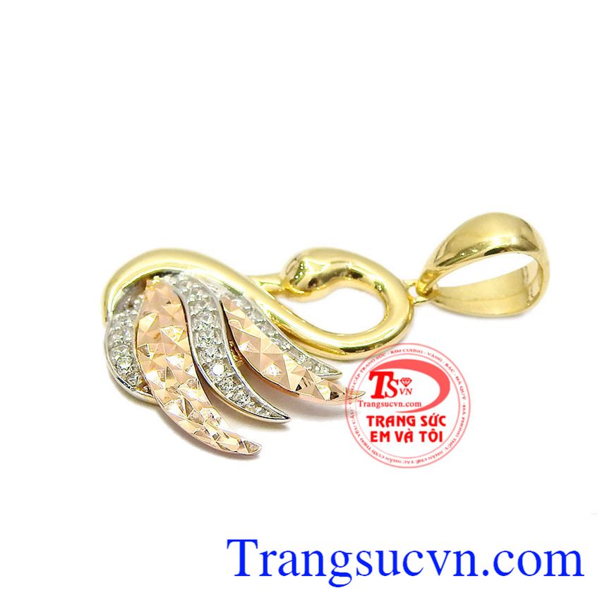 Mặt dây chuyền vàng xinh xắn mang lại phong cách thời trang, sang trọng và quý phái
