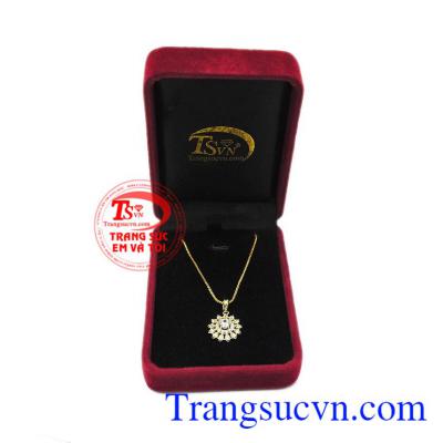 Bộ dây chuyền nữ vàng tây 10k là món quà tặng tuyệt vời cho người bạn yêu thương vào những dịp ý nghĩa.