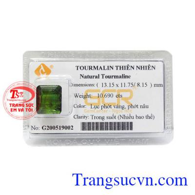 Đá Tourmalin thiên nhiên là loại đá quý được đánh giá cao và có giá trị trong nhiều thế kỉ.