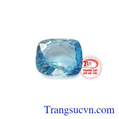 Viên đá này thường được gắn trên các món đồ trang sức đắt tiền giúp chủ nhân của nó toát lên được vẻ sang trọng, khẳng định vị thế.