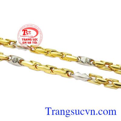 Thiết kế nam tính, mạnh mẽ phù hợp với nhiều độ tuổi. Dây chuyền nam doanh nhân