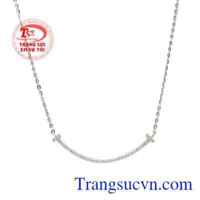 Sản phẩm được chế tác với công nghệ hiện đại, bảo hành uy tín. Dây chuyền nụ cười hạnh phúc