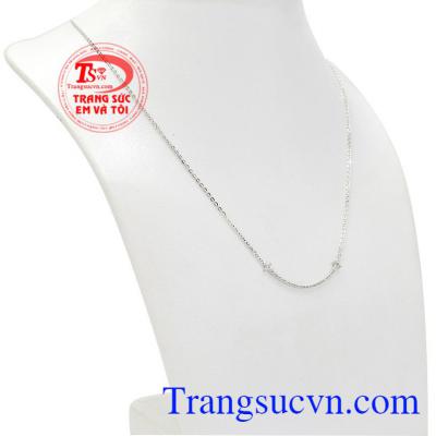 Dây chuyền nụ cười hạnh phúc dành cho phái đẹp được nhập khẩu trực tiếp từ Hàn Quốc. 