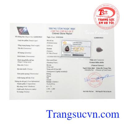 Granat thiên nhiên giọt nước đẹp có thể bọc vàng hoặc bạc để làm mặt dây, mặt nhẫn hay vòng tay.