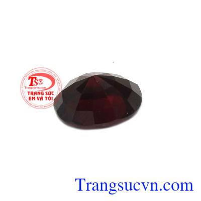Không chỉ là viên đá hộ mệnh cho người sinh tháng 1 mà ngọc hồng lựu còn có tác dụng cải thiện sức khỏe. Granat thiên nhiên phú quý